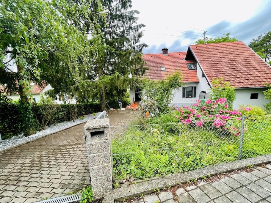 Freiblick 1 Bad Glbg Mit Garten Top1 Bad Gleichenberg Exterior foto